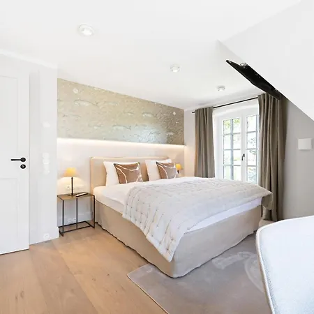 Gardenlodge 3 * List